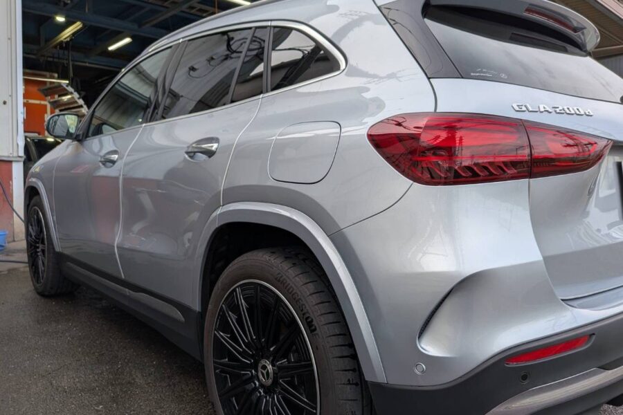 GLA リアバンパー左側 施工後 1