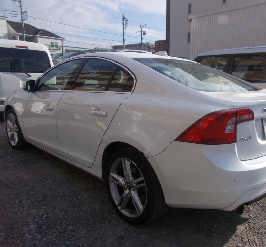 S60 左リアドア、左クオーターパネル 施工前 1